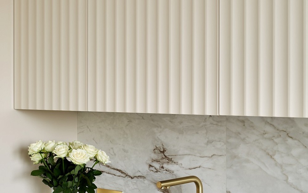 Лёгкая и функциональная кухня в стиле ар-деко